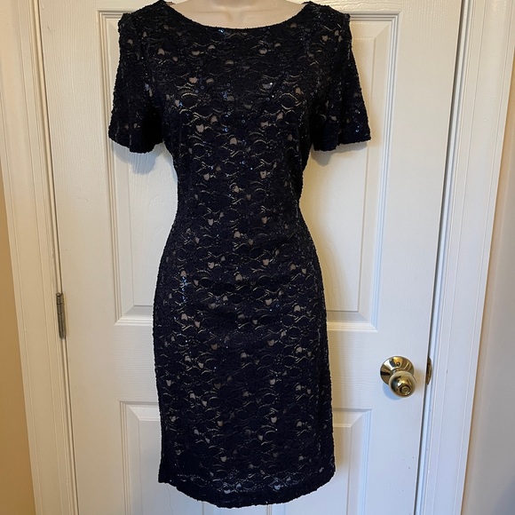 Badgley Mischka Dresses & Skirts - Badgley Mischka Stretchy Sparkly Blue Cocktail 🍸Dress